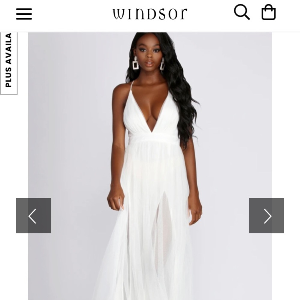 *NWT* Pleated Tulle Formal Dress